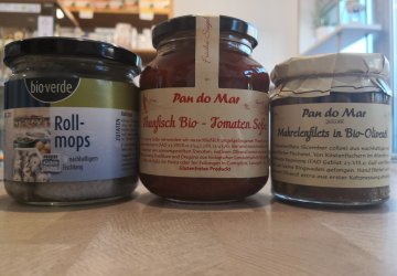 Ekologiczne warzywa, ryby, przetwory, pasty vege